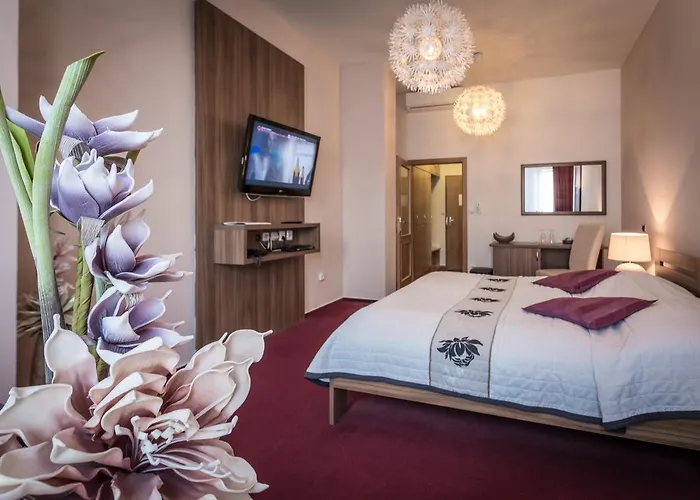 Sareza Hotel